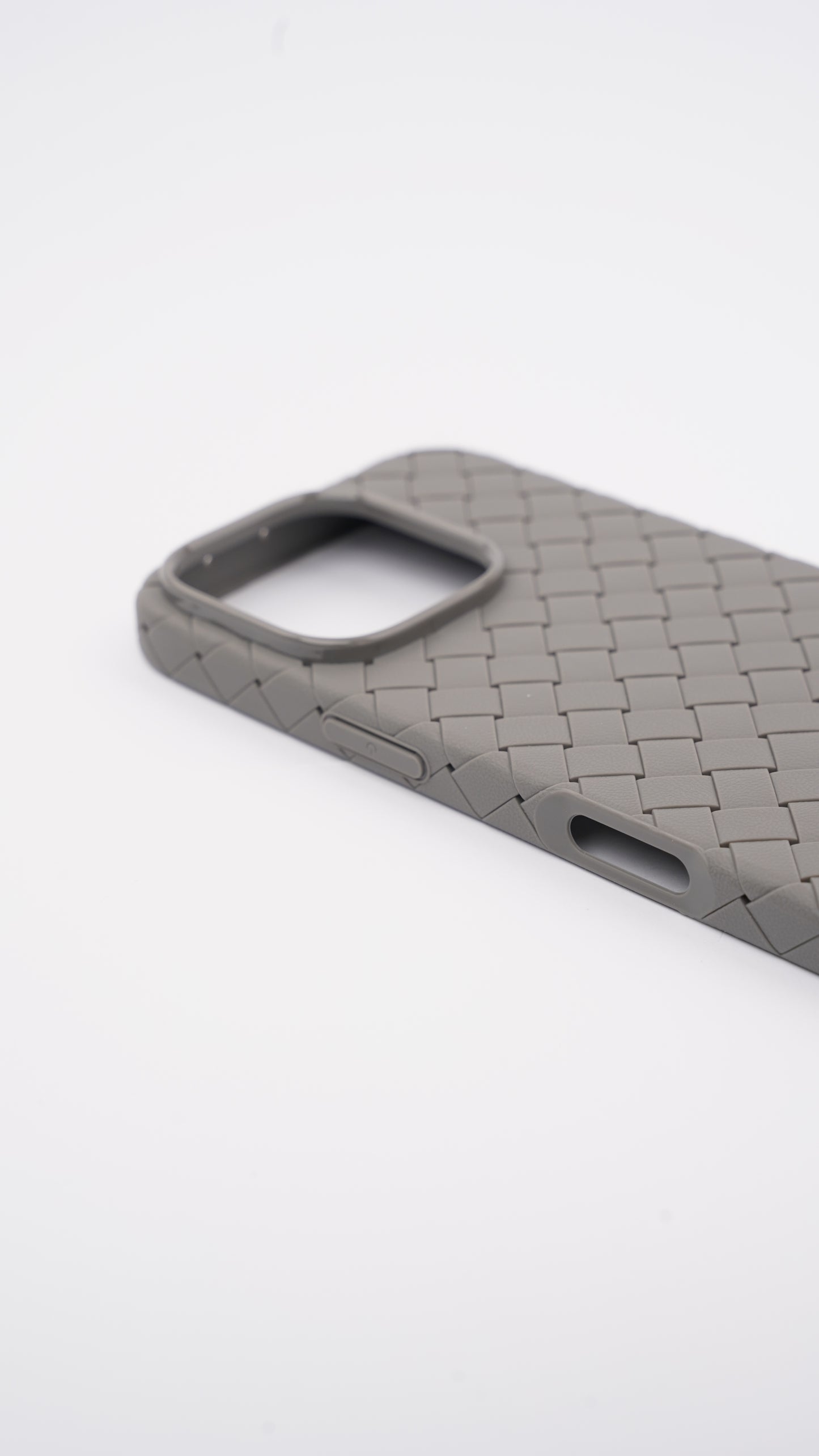 Woven Leather Case for iPhone 15 Pro