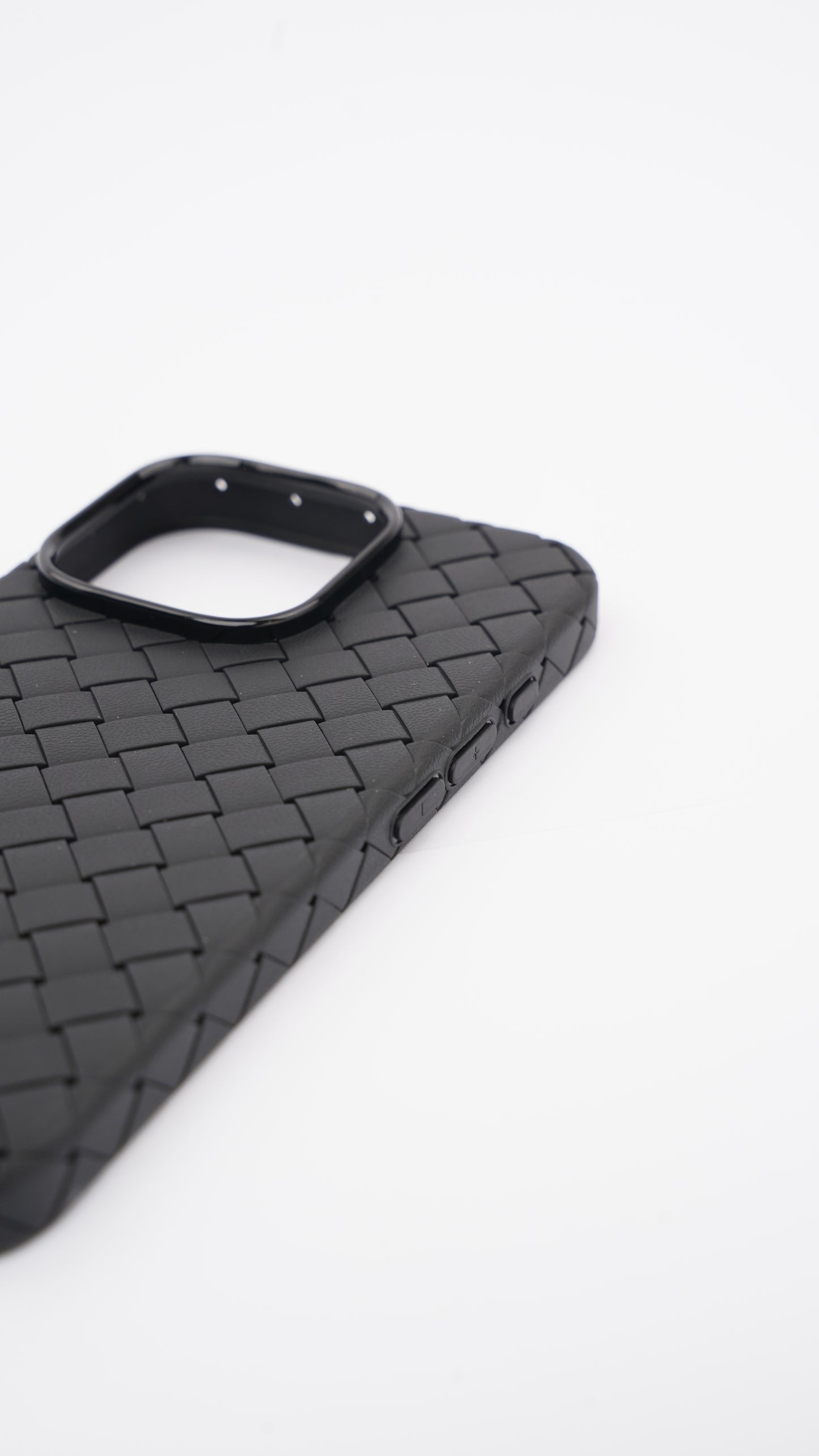 Woven Leather Case for iPhone 15