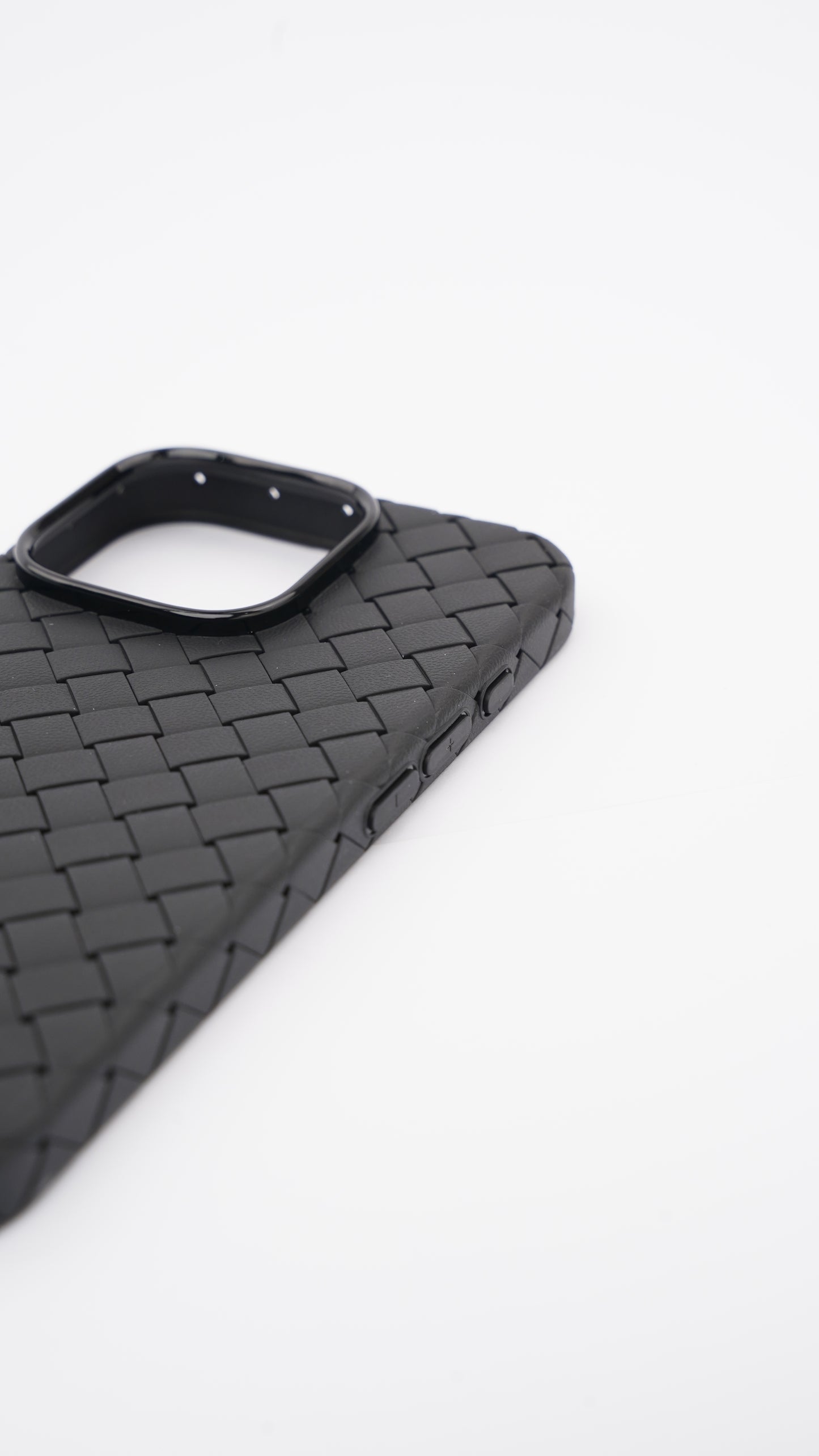 Woven Leather Case for iPhone 15