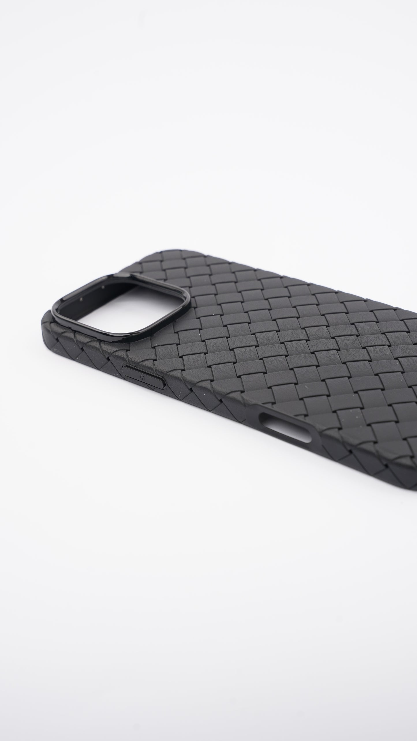Woven Leather Case for iPhone 16 Pro