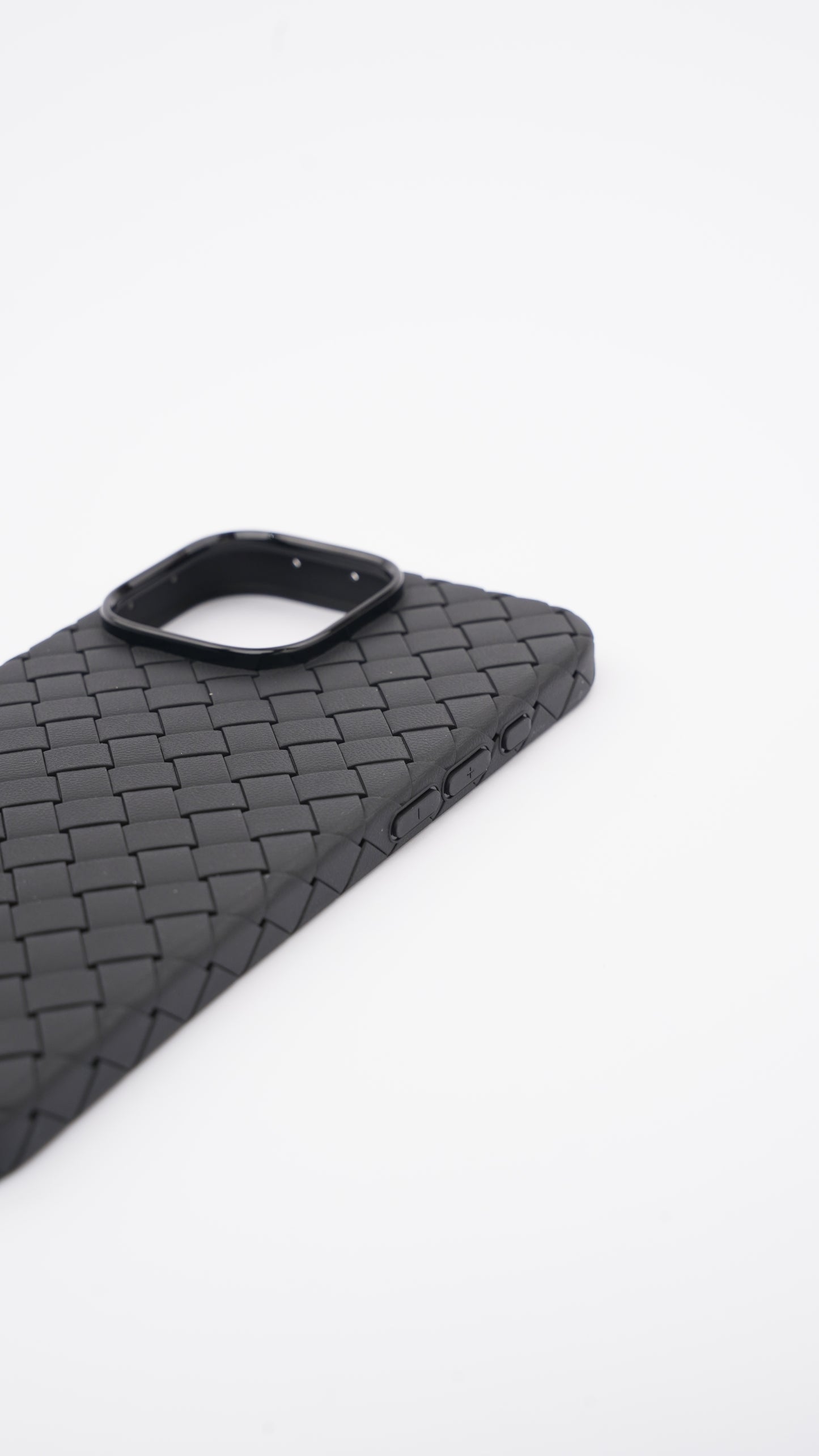 Woven Leather Case for iPhone 16 Pro